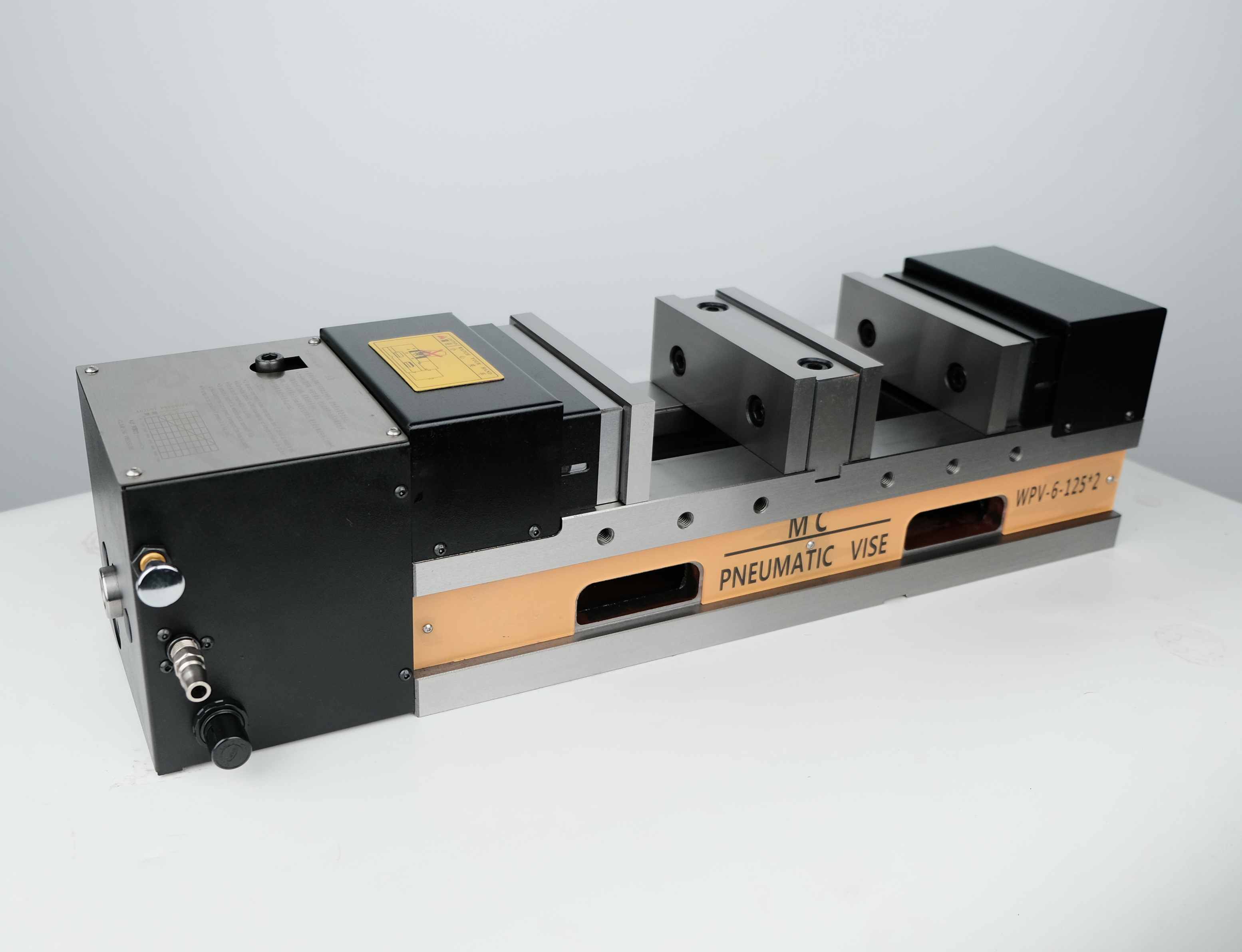 MC Double Station Pneumatic Hydraulic Precision Vise for CNC Machining Efficiency